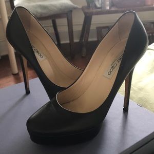 JIMMY CHOO BLACK LEATHER PUMPS
